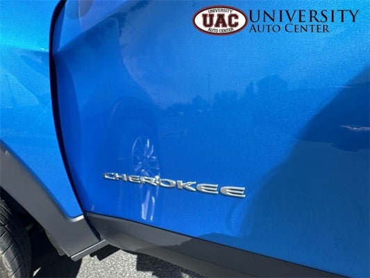 2022 Jeep Cherokee Latitude Lux 4x4 in Ellensburg, WA - University Auto Center