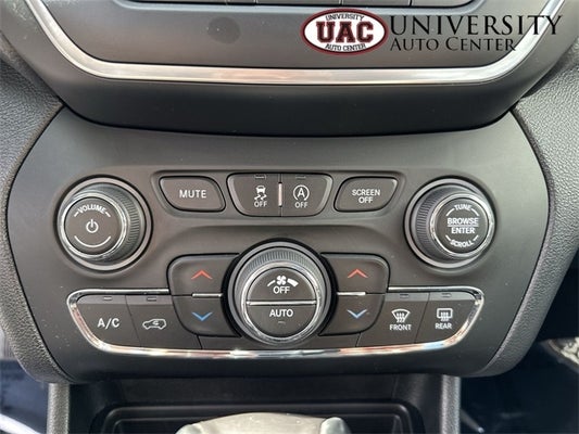 2022 Jeep Cherokee Latitude Lux 4x4 in Ellensburg, WA - University Auto Center
