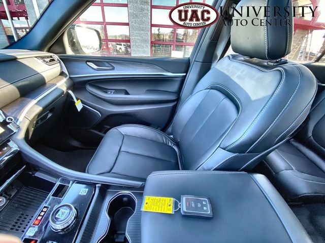 2026 Jeep Grand Cherokee GRAND CHEROKEE L LIMITED RESERVE 4X4