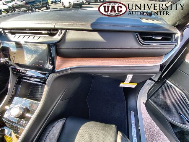 2027 Jeep Grand Cherokee GRAND CHEROKEE L SUMMIT 4X4