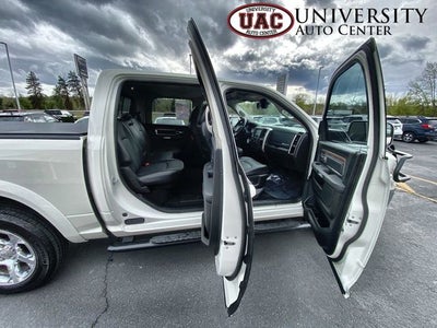2018 RAM 1500 Laramie Crew Cab 4x4 5'7' Box