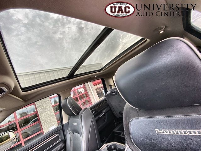 2019 RAM 1500 Laramie Crew Cab 4x4 6'4' Box