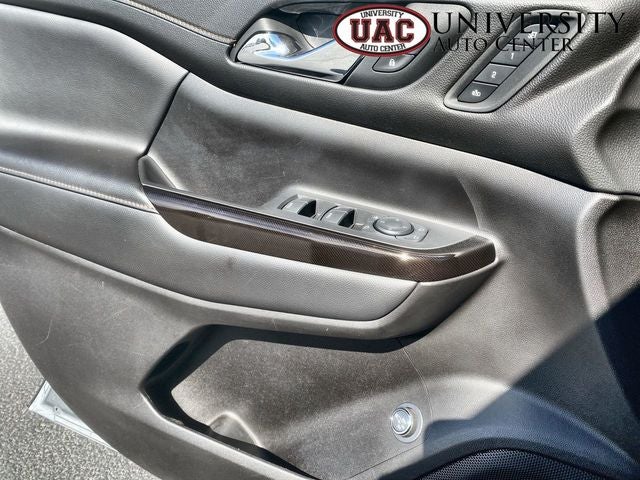 2023 GMC Acadia AWD AT4