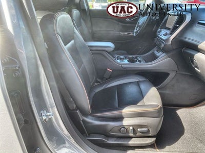 2023 GMC Acadia AWD AT4