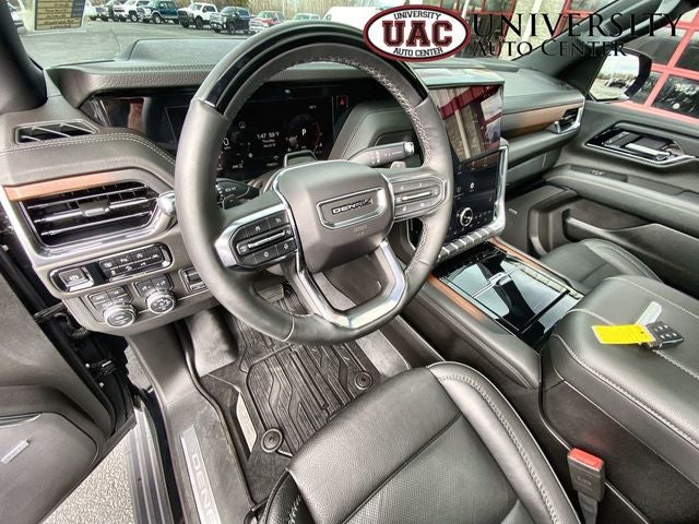 2025 GMC Yukon 4WD Denali