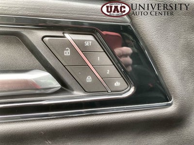 2025 GMC Yukon 4WD Denali