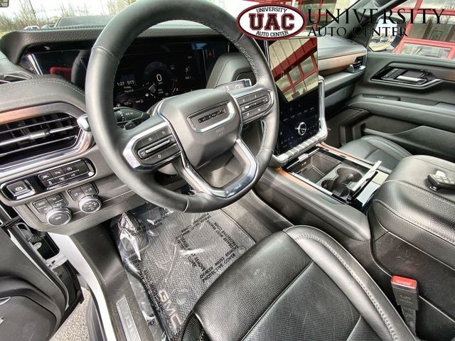 2025 GMC Yukon 4WD Denali