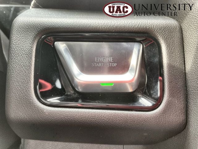 2025 GMC Yukon 4WD Denali