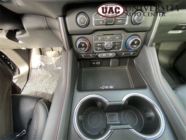 2024 Chevrolet Suburban 4WD RST