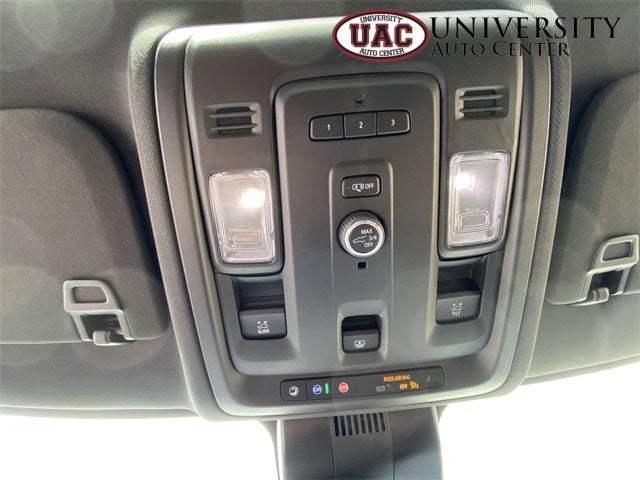 2024 Chevrolet Suburban 4WD RST