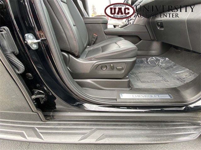 2024 Chevrolet Suburban 4WD RST