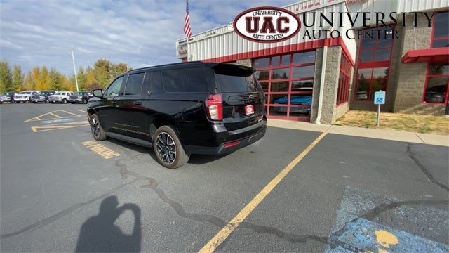 2024 Chevrolet Suburban 4WD RST