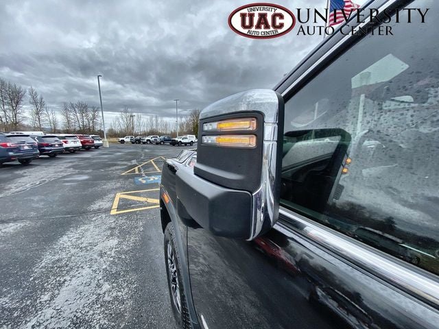 2022 GMC Sierra 2500HD 4WD Crew Cab Standard Bed Denali