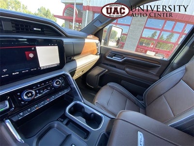 2024 GMC Sierra 2500HD 4WD Crew Cab Standard Bed Denali