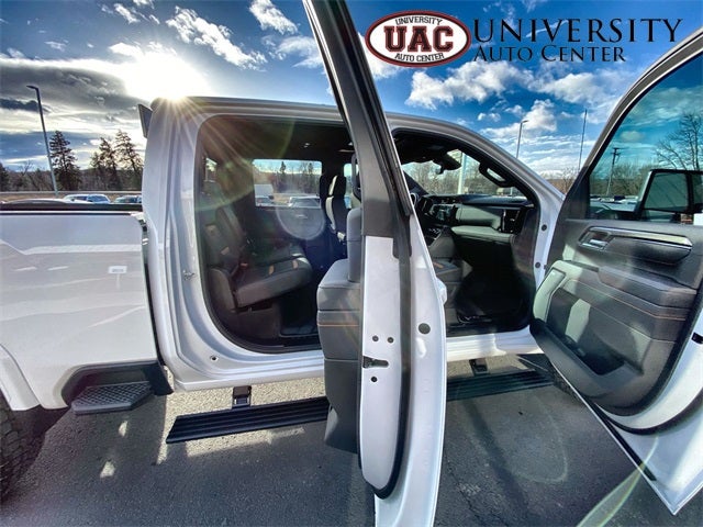 2025 GMC Sierra 2500HD 4WD Crew Cab Standard Bed AT4