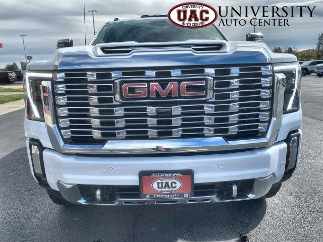 2025 GMC Sierra 2500HD 4WD Crew Cab Standard Bed Denali