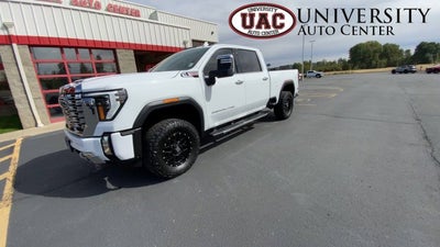 2025 GMC Sierra 2500HD 4WD Crew Cab Standard Bed Denali