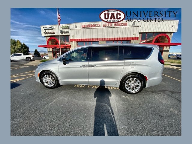 2026 Chrysler Pacifica