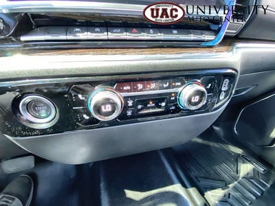 2024 GMC Sierra 1500 4WD Crew Cab Short Box Elevation with 3SB