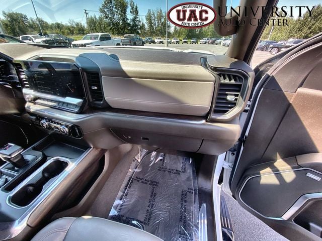 2024 GMC Sierra 1500 4WD Crew Cab Standard Box SLT