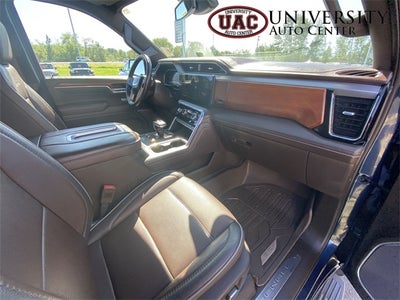 2022 GMC Sierra 1500 4WD Crew Cab Short Box Denali