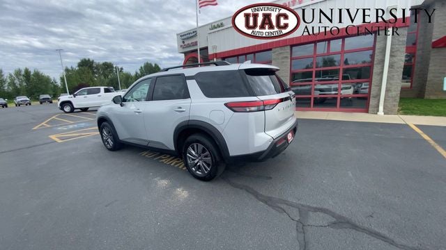 2025 Nissan Pathfinder SV 4WD