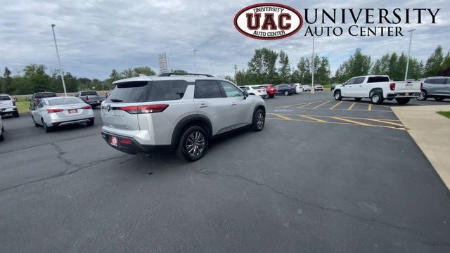 2025 Nissan Pathfinder SV 4WD